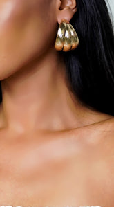 Triple Gleam Hoop Earrings - Gold